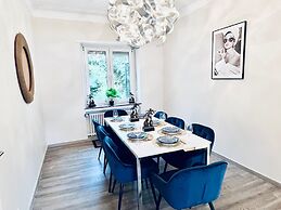 Charming 5 bedrooms Home