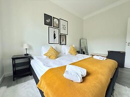 Charming 5 bedrooms Home