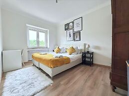 Charming 5 bedrooms Home