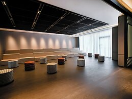 Renaissance Qingdao Hotel