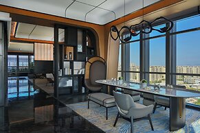 Renaissance Qingdao Hotel