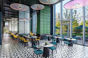 Renaissance Qingdao Hotel