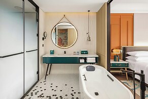 Renaissance Qingdao Hotel