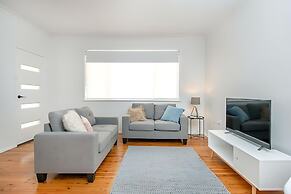 Prickly Pear Stays in Adamstown