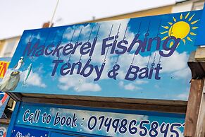 Windermere House - Sea Views Close to Harbour