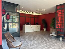 Roxy Hotel Siniawan