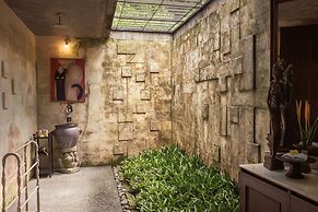 Dua Dari, a Residence by Hadiprana