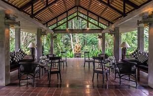 Dua Dari, a Residence by Hadiprana