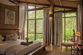 Dua Dari, a Residence by Hadiprana