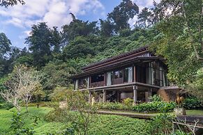 Dua Dari, a Residence by Hadiprana