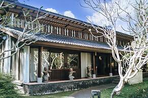 Dua Dari, a Residence by Hadiprana