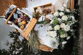 Dua Dari, a Residence by Hadiprana