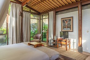 Dua Dari, a Residence by Hadiprana