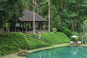 Dua Dari, a Residence by Hadiprana