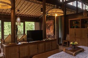 Dua Dari, a Residence by Hadiprana