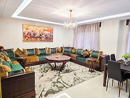 Luxoria home - 2 min to corniche