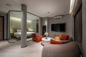 iRest Signature Ba Dinh Lakeside