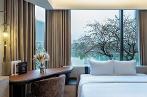 iRest Signature Ba Dinh Lakeside