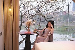 iRest Signature Ba Dinh Lakeside