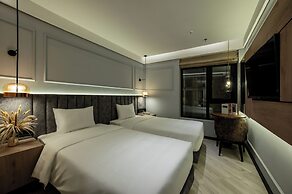 iRest Signature Ba Dinh Lakeside