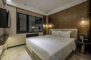 iRest Signature Ba Dinh Lakeside