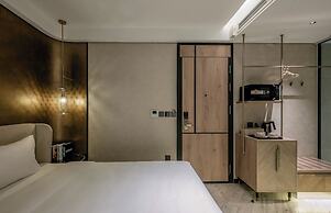 iRest Signature Ba Dinh Lakeside