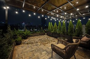 iRest Signature Ba Dinh Lakeside