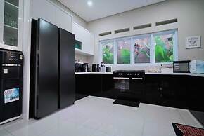A&T House - Sukabumi