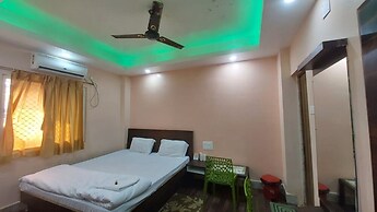 Goroomgo Hotel Aradhya Puri