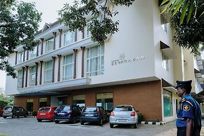 Hotel Devaragam