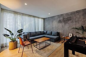 Forever W&L Building