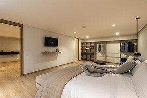 Forever W&L Building