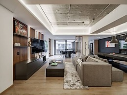 Forever W&L Building