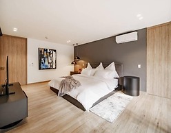 Forever W&L Building