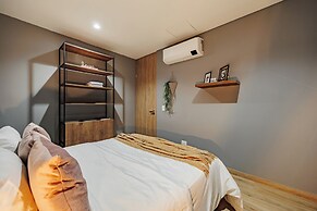 Forever W&L Building