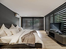 Forever W&L Building