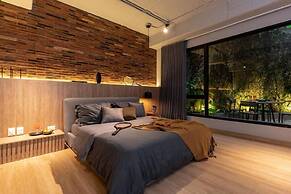 Forever W&L Building