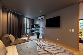 Forever W&L Building