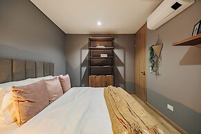 Forever W&L Building