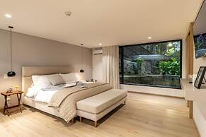 Forever W&L Building