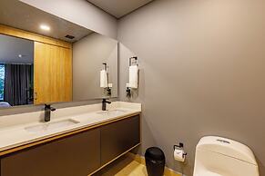 Forever W&L Building