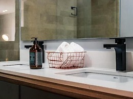 Forever W&L Building