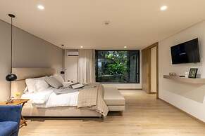 Forever W&L Building