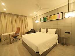 D.R Utthama Nellore AM Hotel Kollection