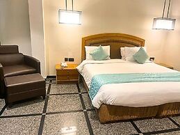 D.R Utthama Nellore AM Hotel Kollection