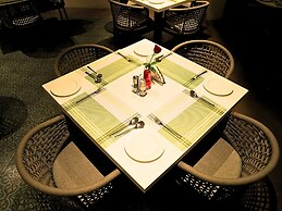 D.R Utthama Nellore AM Hotel Kollection