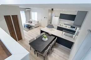 Mova Villa Okino