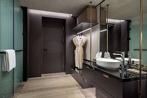 Days Hotel by Wyndham Renhuai Canglong