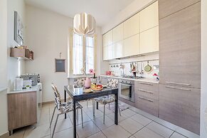 Mamo Florence - Mosse Bridge Apartment