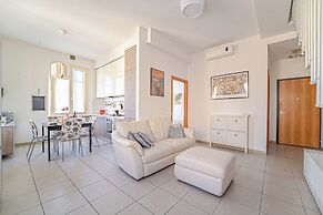 Mamo Florence - Mosse Bridge Apartment